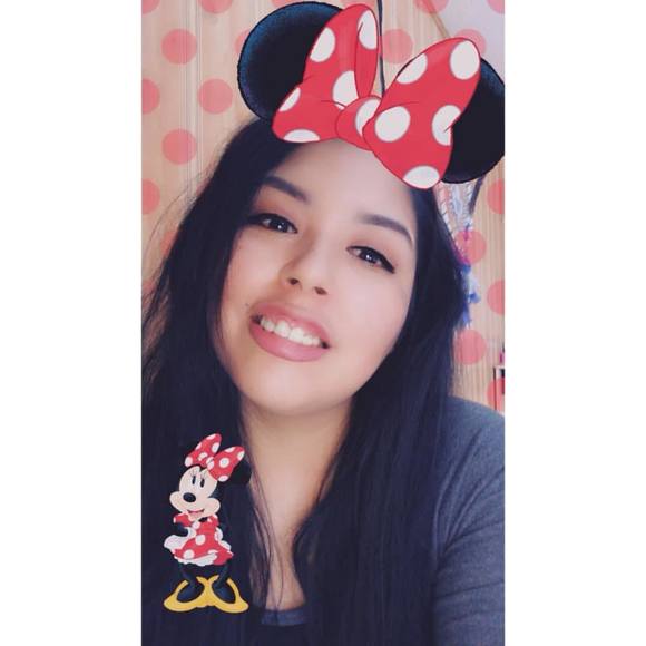 Meet your Posher, Julie - Picture 1 of 1